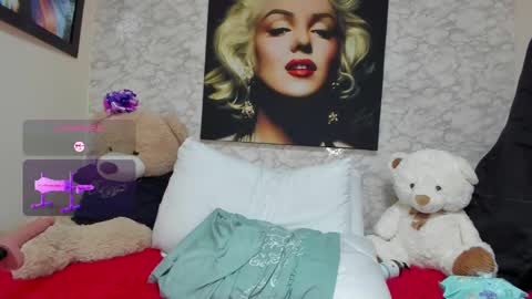 Mariana online show from March 2025 07:38:02 PM