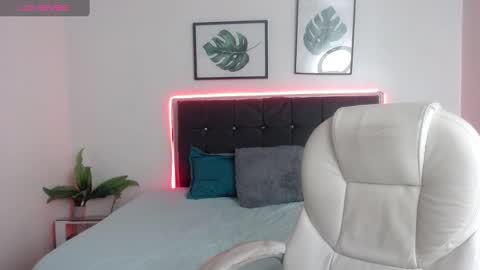 Snapshot of lizha_milf chatting on January 2025 02:30:02 PM Lizha online show from January 2025 02:30:02 PM
