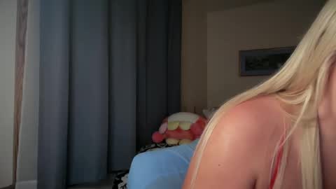 Liz Purr online show from March 2025 03:56:01 PM