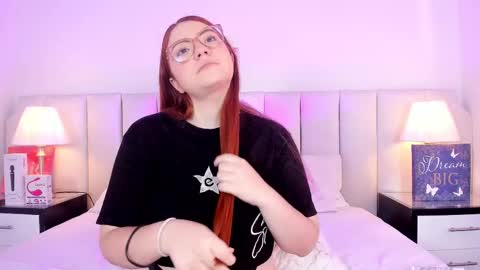 lizy portman  online show from September 2025 07:35:01 PM