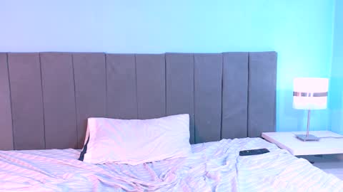 LIZZ   online show from April 2026 01:50:02 PM