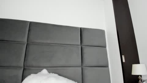 lizz_luna online show from October 2025 03:32:01 PM