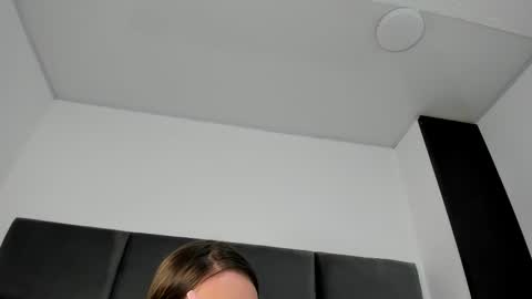 lizz_luna online show from November 2025 07:13:02 PM