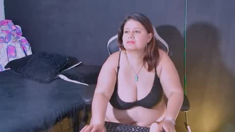 lizz_milf online show from September 2025 02:13:02 AM