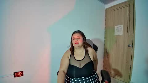 lizz_milf online show from October 2025 06:17:01 AM