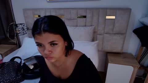 Lizz  online show from December 2025 11:26:02 AM