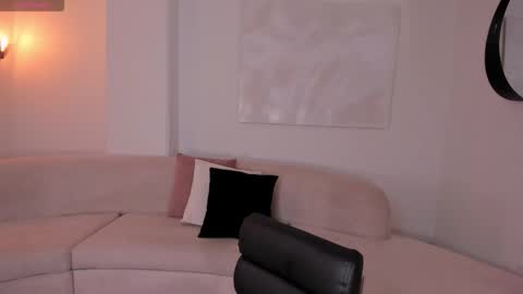 Lizz online show from October 2025 11:16:01 PM