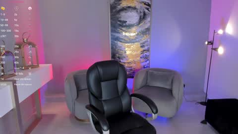 Lizzi  online show from January 2025 11:29:01 PM