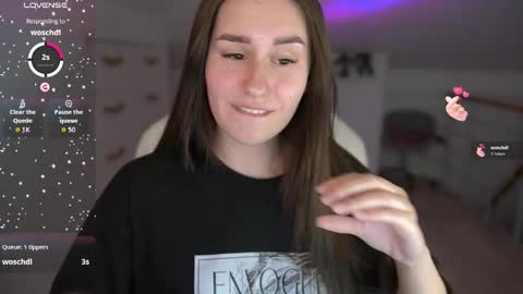 Snapshot of lizzi_fox chatting on May 2026 10:29:01 PM Lizi-Fox online show from May 2026 10:29:01 PM