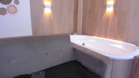 lizzie_williamss online show from March 2026 03:13:01 AM