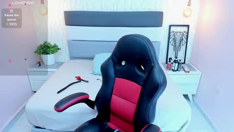        online show from January 2025 07:55:01 PM