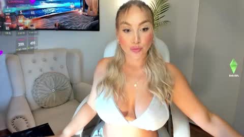 Snapshot of lizztayler_ chatting on January 2025 12:57:02 AM lizztayler online show from January 2025 12:57:02 AM