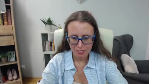 Lizzy online show from July 2026 07:56:02 AM