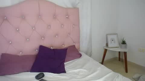 Lizzy online show from March 2025 04:46:01 AM