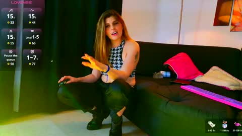 Snapshot of lizzymontana chatting on February 2025 12:37:01 AM Liz online show from February 2025 12:37:01 AM
