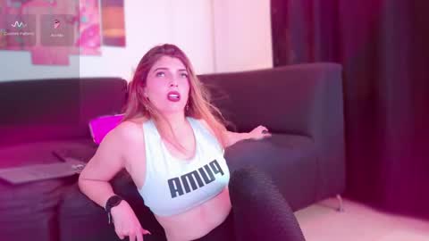 Snapshot of lizzymontana chatting on March 2025 04:06:01 AM Liz online show from March 2025 04:06:01 AM