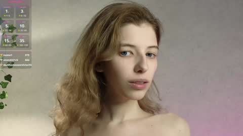 Lesly online show from December 2024 11:51:01 PM