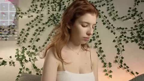 Lesly online show from February 2025 07:14:01 PM