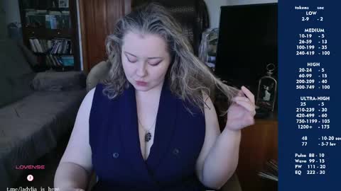 Lia online show from April 2026 01:58:02 PM