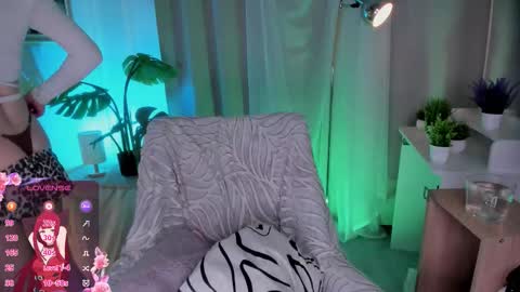 Arina online show from September 2025 07:07:01 AM