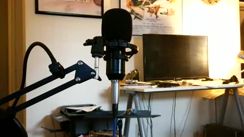 Snapshot of lngdickdaddy chatting on October 2025 10:41:02 PM LongDick Daddy online show from October 2025 10:41:02 PM