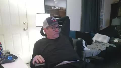 Snapshot of lngdickdaddy chatting on November 2025 02:00:01 AM LongDick Daddy online show from November 2025 02:00:01 AM