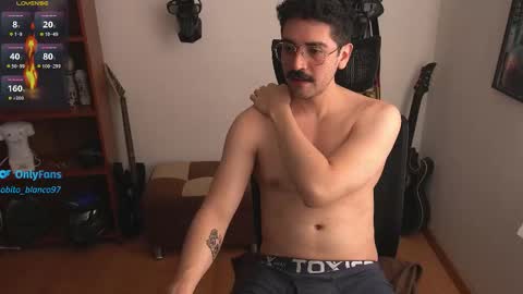 Lobito blanco Thefckingwolf main account online show from November 2025 03:45:02 PM