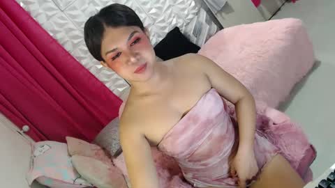 Snapshot of lobotara69 chatting on February 2025 09:16:02 AM Thea online show from February 2025 09:16:02 AM
