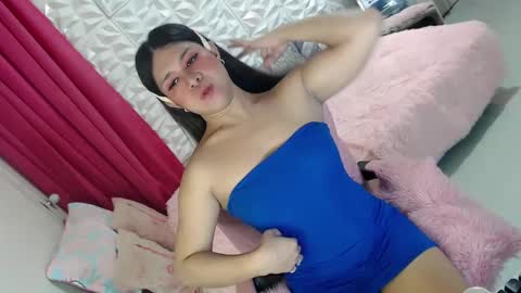 Snapshot of lobotara69 chatting on February 2025 03:39:02 AM Thea online show from February 2025 03:39:02 AM
