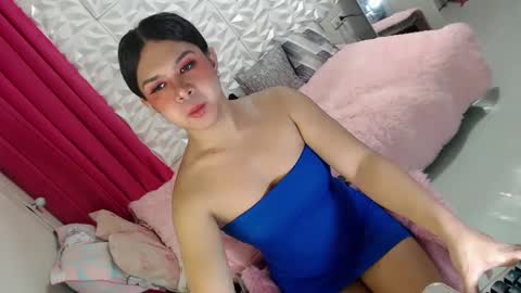 Snapshot of lobotara69 chatting on February 2025 01:44:02 AM Thea online show from February 2025 01:44:02 AM