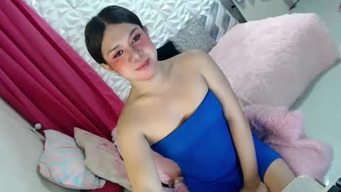Snapshot of lobotara69 chatting on February 2025 06:40:01 AM Thea online show from February 2025 06:40:01 AM