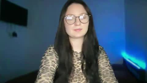 locaalis1 online show from October 2025 09:43:02 AM