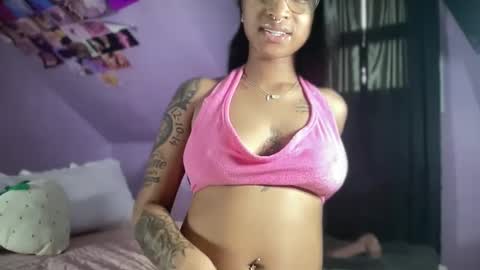 Snapshot of locsoffun chatting on December 2024 03:26:01 PM Dashaa online show from December 2024 03:26:01 PM