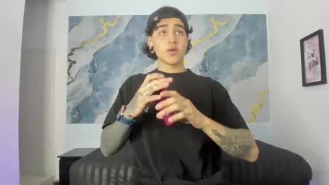 Snapshot of logan_peach5 chatting on September 2025 10:59:01 AM logan_peach5 online show from September 2025 10:59:01 AM