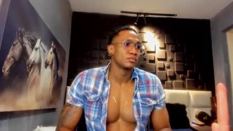 logan_varela online show from December 2024 10:41:01 PM
