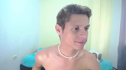 Snapshot of loganevans8 chatting on February 2025 08:37:01 PM Logan online show from February 2025 08:37:01 PM