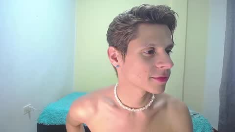 Snapshot of loganevans8 chatting on February 2025 07:15:01 AM Logan online show from February 2025 07:15:01 AM