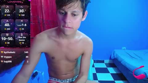 Snapshot of loganevans8 chatting on October 2025 02:03:02 PM Logan online show from October 2025 02:03:02 PM