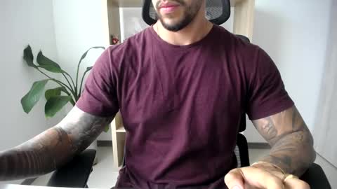 Logan Wolfp online show from June 2026 10:12:02 PM