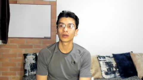 Snapshot of logannick chatting on April 2026 03:41:01 AM Logan online show from April 2026 03:41:01 AM