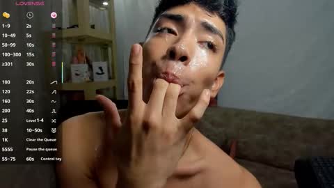 logantwink18 online show from March 2026 02:12:02 PM