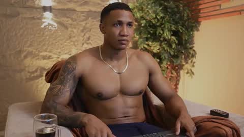 Snapshot of loganvarela chatting on October 2025 06:43:01 PM loganvarela online show from October 2025 06:43:01 PM