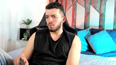 Logan Wolf online show from February 2026 04:13:02 AM