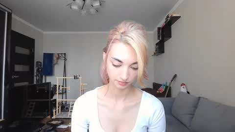 Amelia online show from September 2025 10:09:01 AM