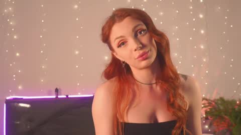 LoisVacation time  online show from December 2024 12:43:02 AM