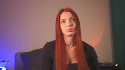 LoisVacation time  online show from February 2025 07:47:02 AM