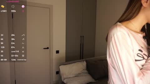 Elza online show from January 2026 07:28:02 PM