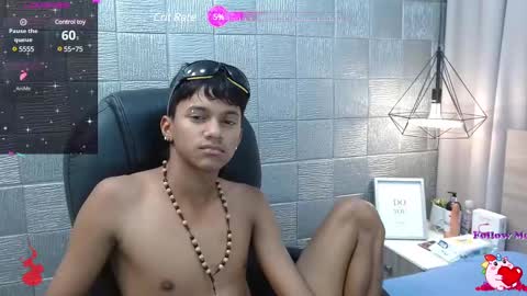 Snapshot of loistwink_1 chatting on December 2024 04:01:02 AM LOUIS online show from December 2024 04:01:02 AM
