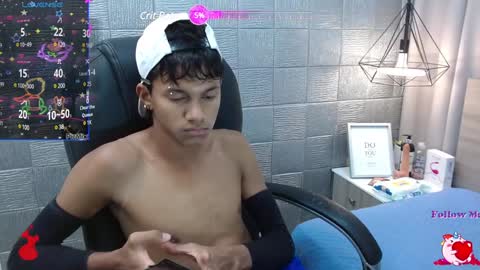 Snapshot of loistwink_1 chatting on December 2024 03:03:01 AM LOUIS online show from December 2024 03:03:01 AM