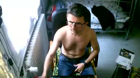 lokoum39 online show from October 2025 11:32:02 AM